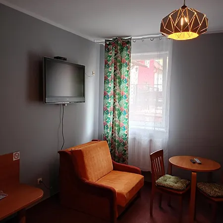 Aparthotel Zajazd Walbrzych *