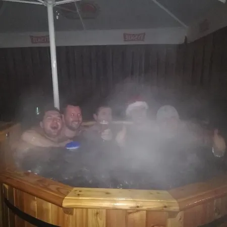 Zajazd Walbrzych מלון דירות