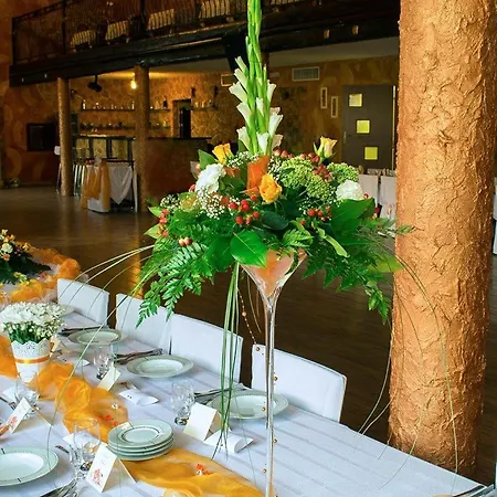 Aparthotel Zajazd Walbrzych